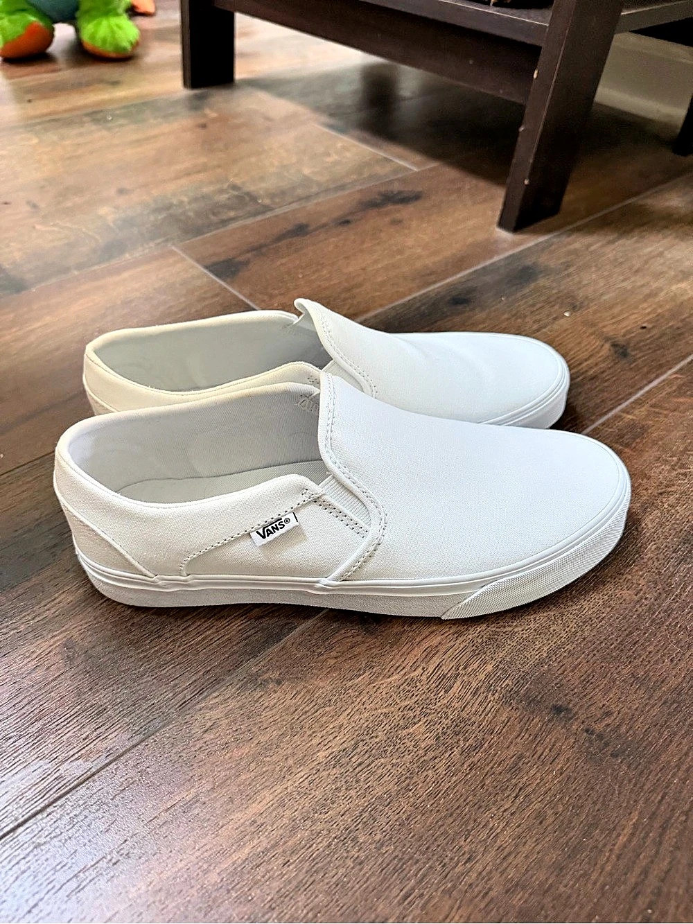Vans Classic Slip-On True White Sneakers US 10.5 Womens